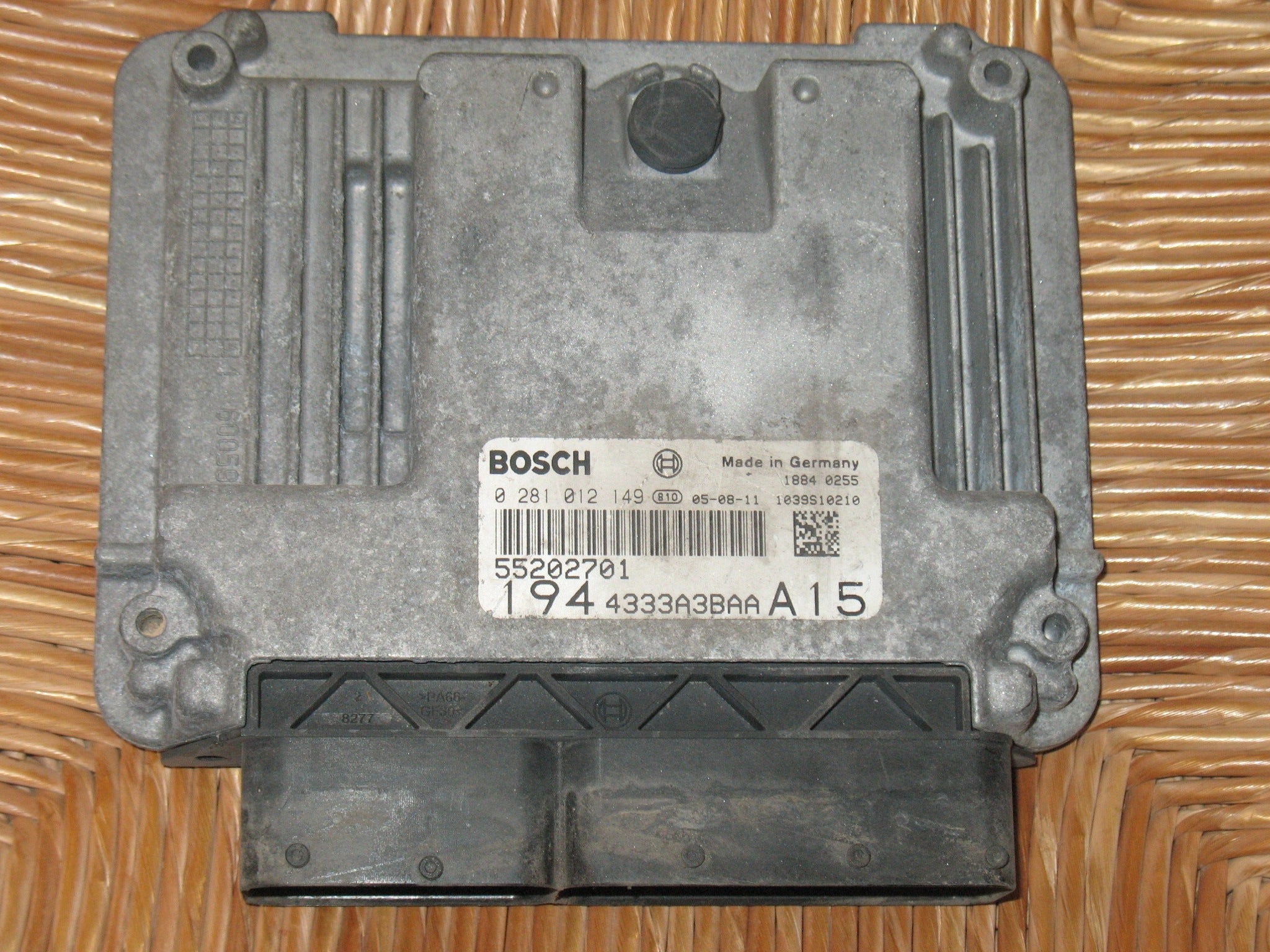 ECU CENTRALINA MOTORE FIAT CROMA 1.9 JTDM BOSCH 0281012149 55202701 EDC16C39-5.64