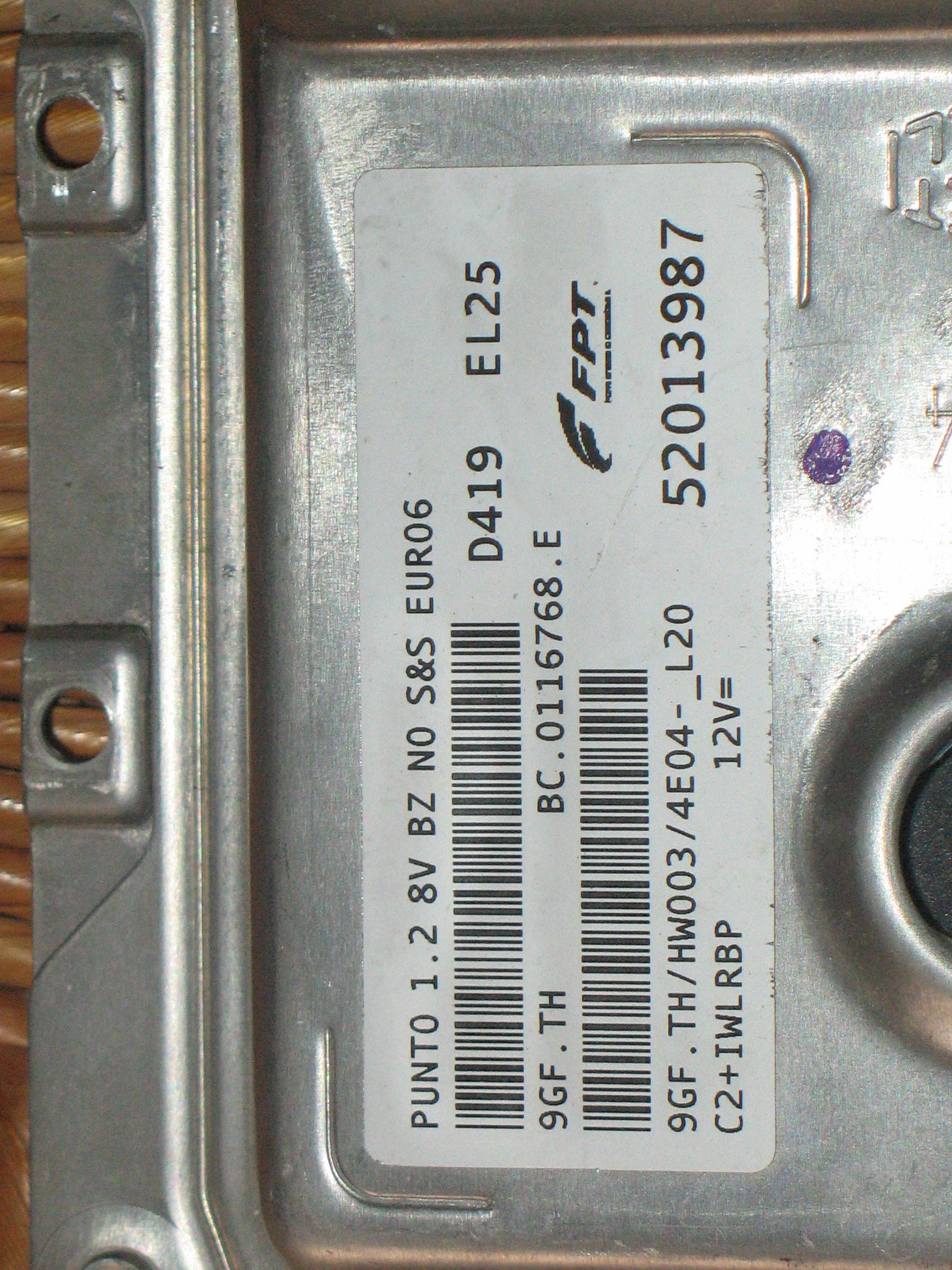 Centralina motore FIAT PUNTO 52013987 9GF.TH HW003 4E04-_L20