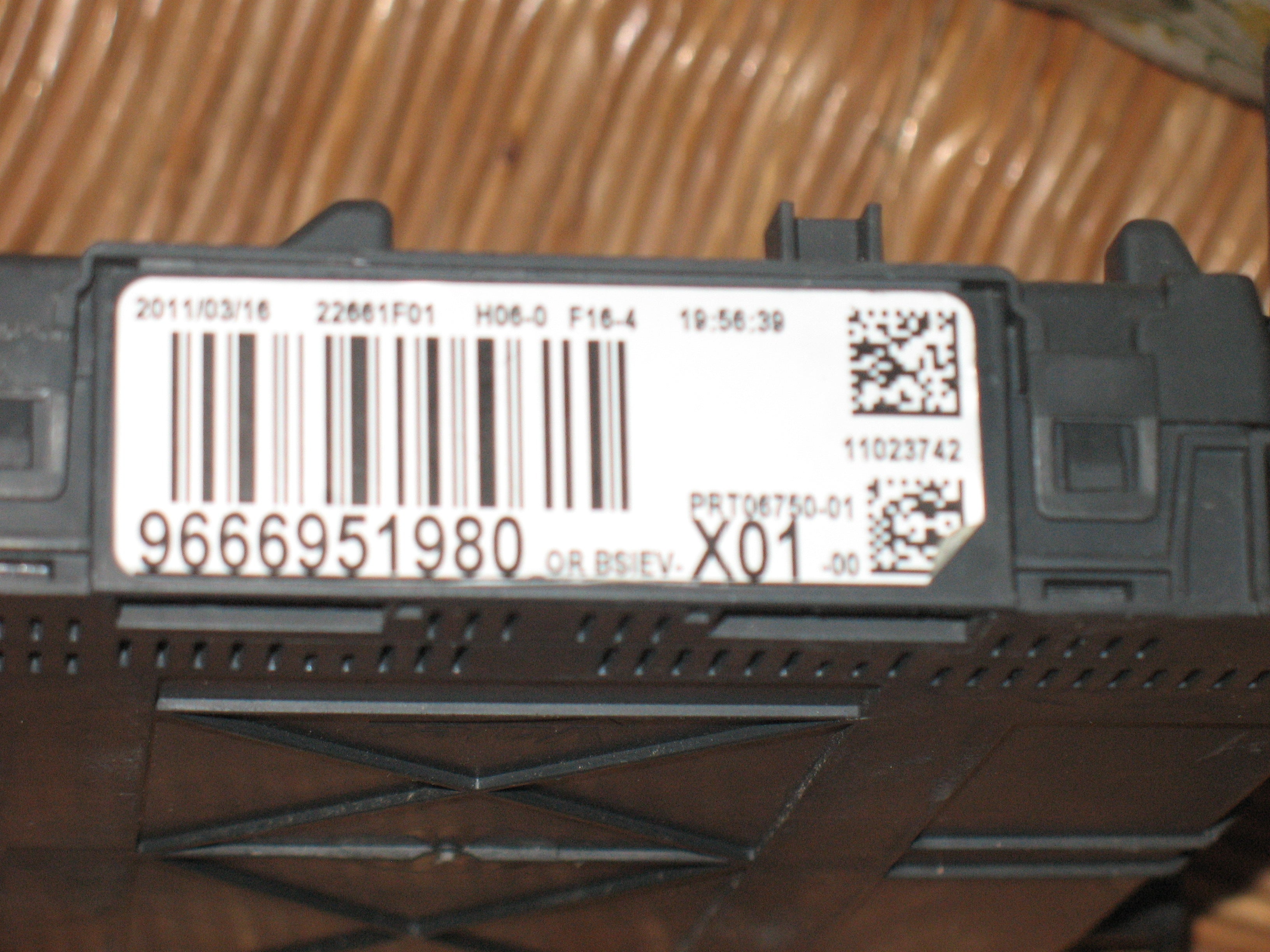 ECU BODY COMPUTER citroen c3 PEUGEOT 1.4 hdi 9666951980 orbsiev.×01-00