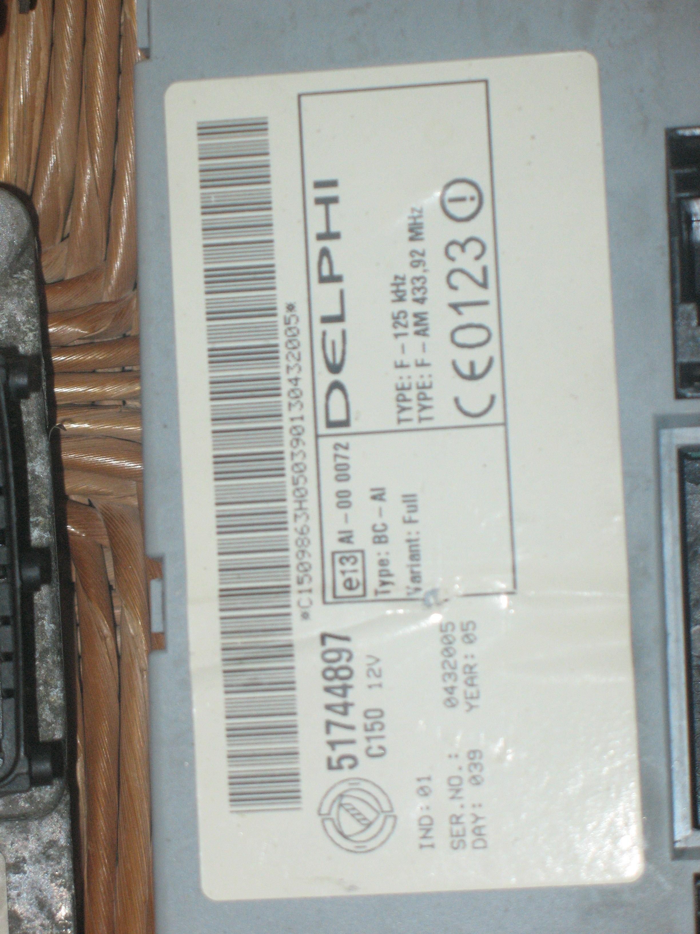 KIT CON CHIAVE ECU BOSCH 0261208029 BODY FUSIBILI FIAT PUNTO DOBLO 51744897