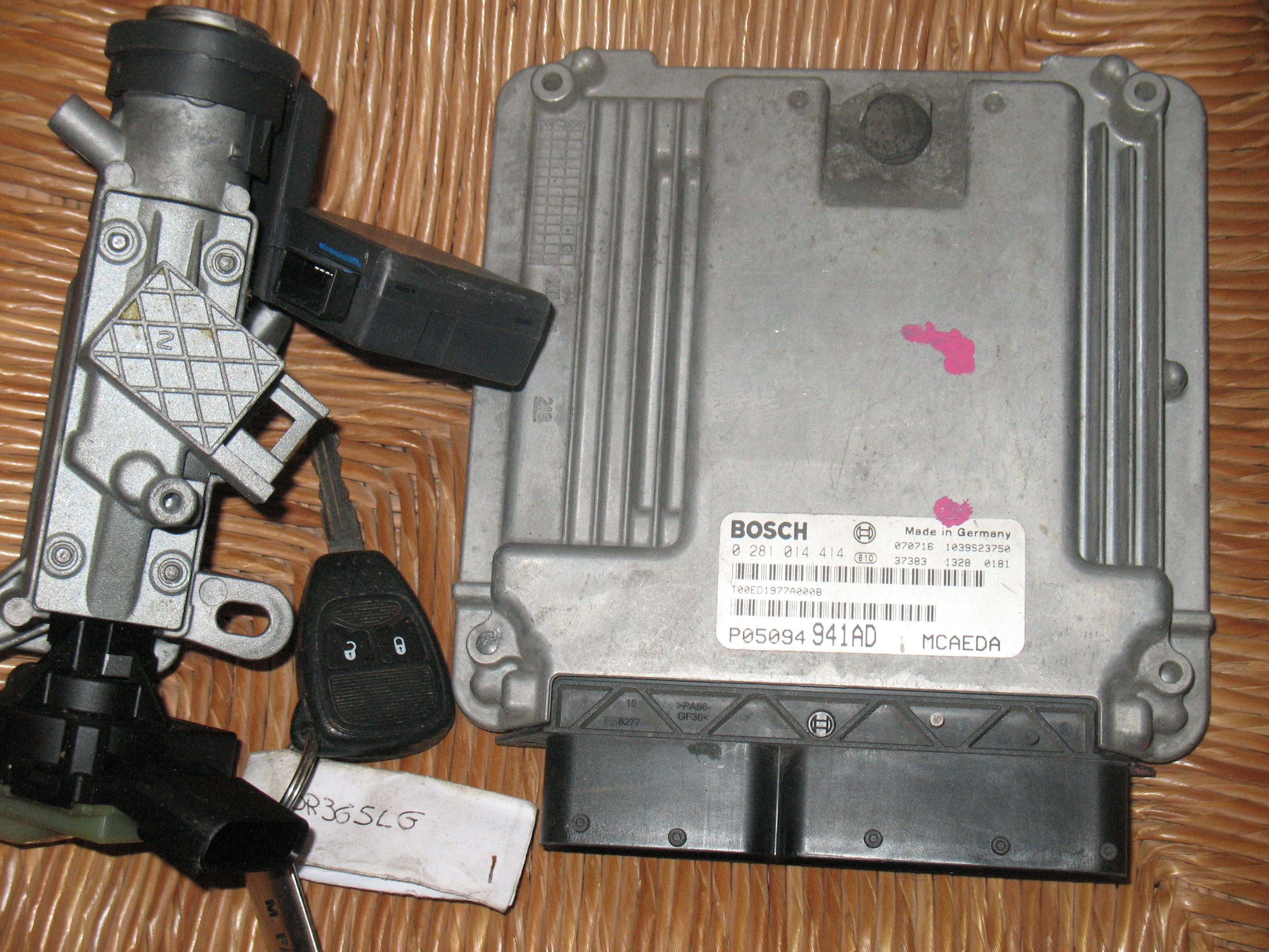 KIT Jeep COMPASS BOSCH 0281014414 05026222AK D75200324F  EDC 16U31-4.72