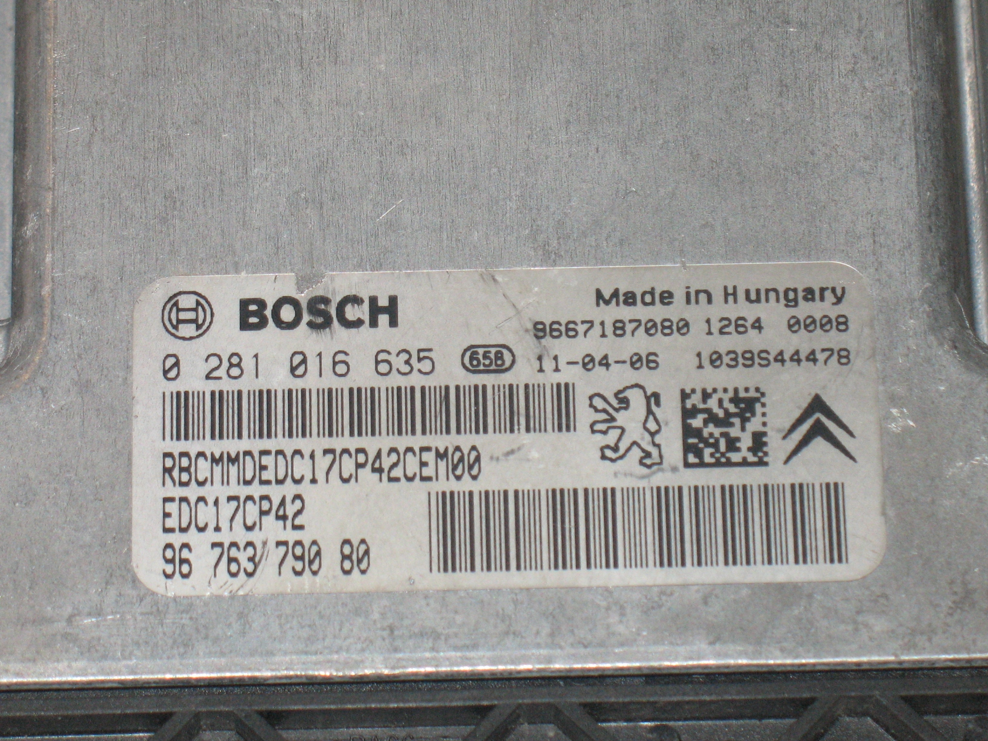 ECU CENTRALINA MOTORE CITROEN PEUGEOT BOSCH 0281016635 9676379080 EDC17CP42