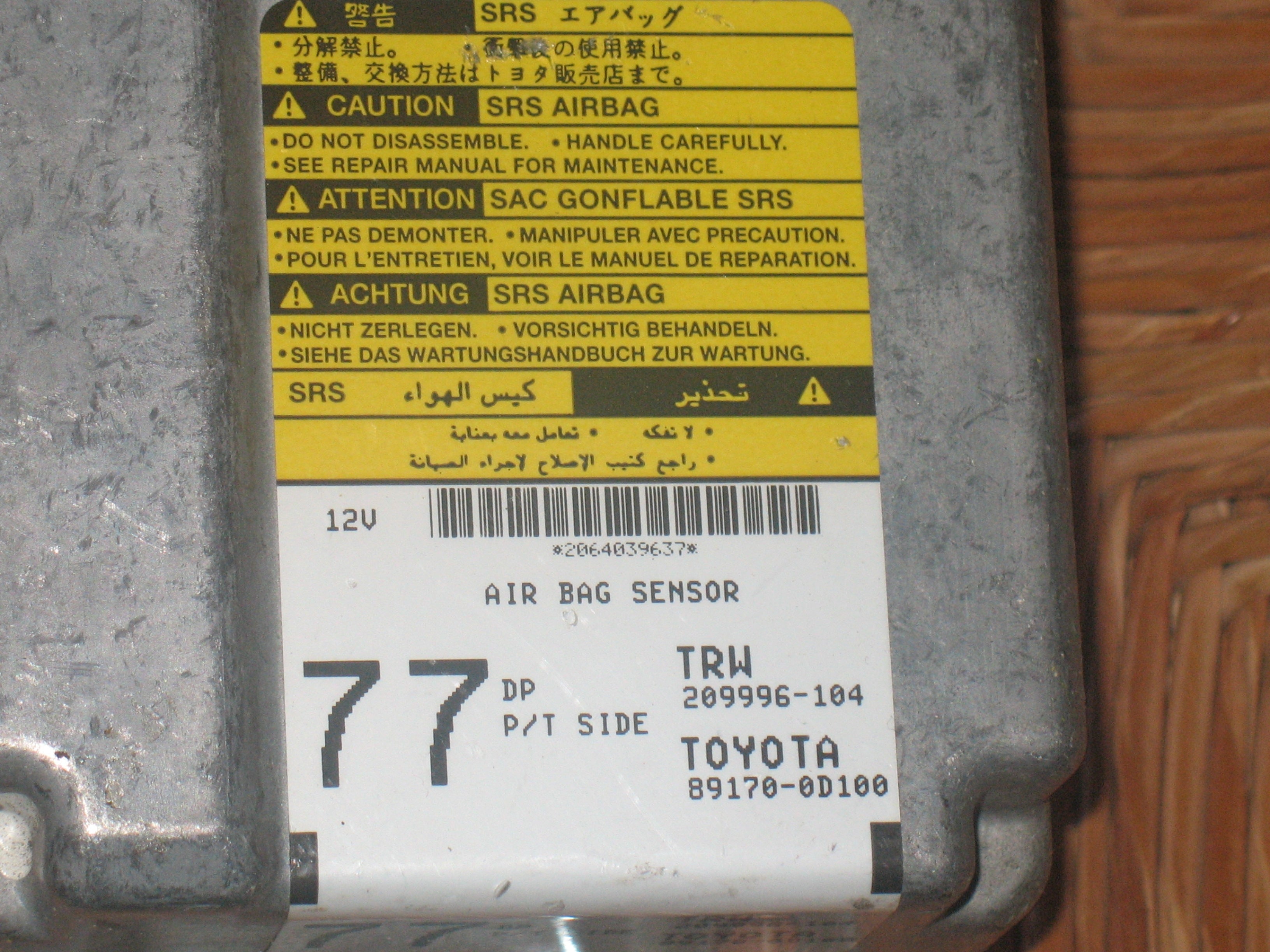 CENTRALINA SENSORE AIRBAG TOYOTA YARIS 1 (P1) [1999-2005] CON CRASH 89170-0D100 BENZINA MANUALE CODICE COLORE: 154 · 209996-104 891700D100