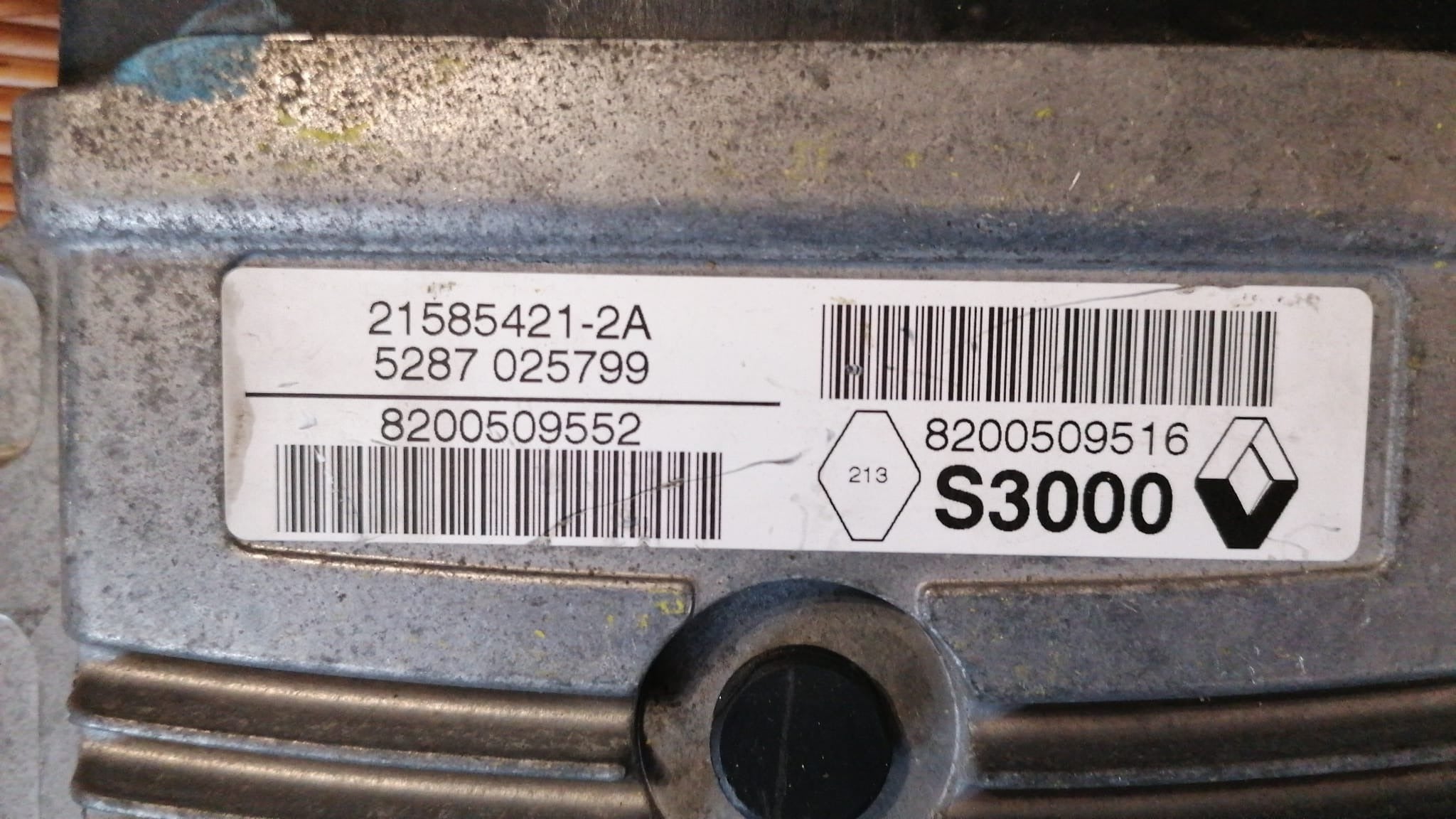 ECU RENAULT MEGANE 1.6 21585421-2A 8200509516 8200509552
