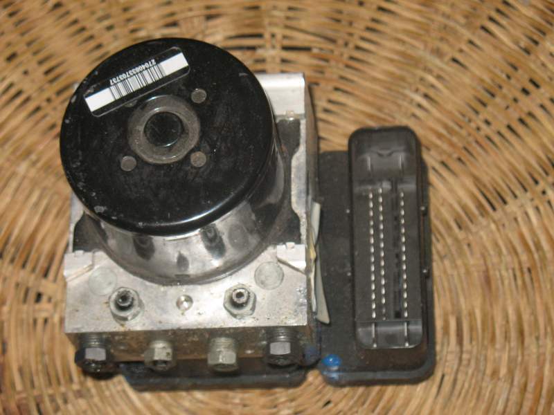 ABS FORD CV612C405CA 10021209204 FOMOCO 10096101733 CV61-2C405-CA