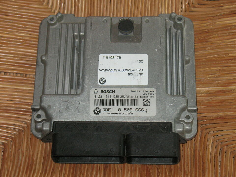 ECU Mini Cooper 1.6D 0281016585 DDE8506666  0281016585 EDC 17C50-3.11