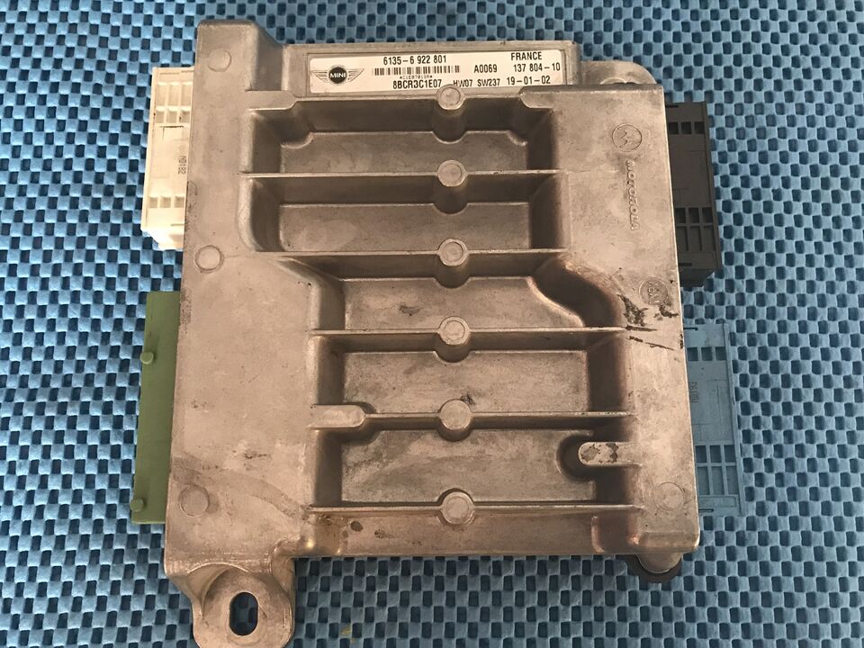 2003 BMW Mini Cooper ECU 6135-6922801 61356922801 MOD1096E