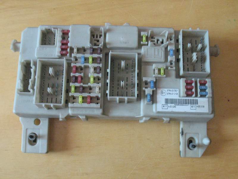 BODY FOCUS C MAX 7M5T 14014 LAD 7M5T 14A073 BB F1633C