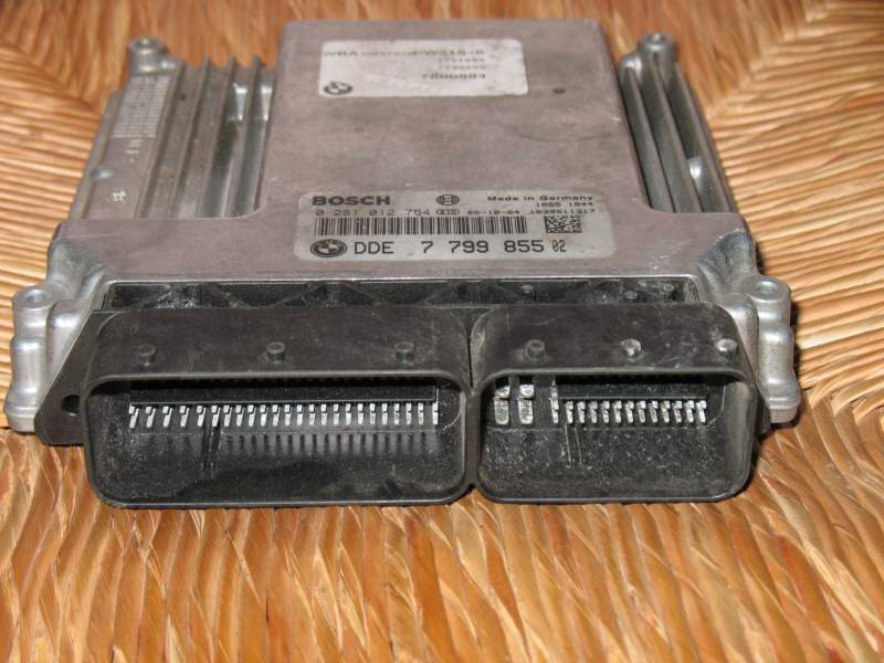 ECU BMW 320 2.0 E87 BOSCH 0281012754 DDE7799855 EDC16C35