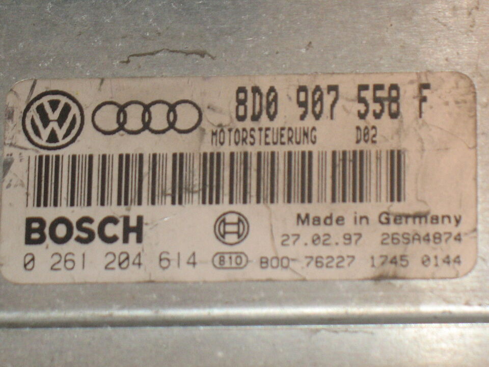 ECU VW Passat B5 1.8 92 kW 8D0907558F 0261204614