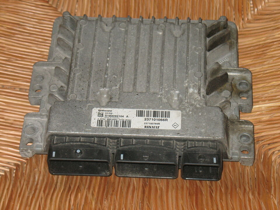 ECU SID306 S180095104A Dacia Duster 237101066R 237101764R