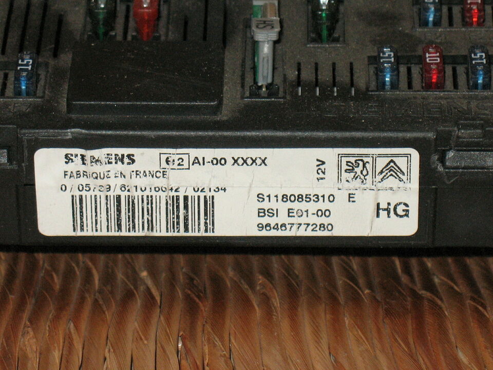 PEUGEOT 206 Fuse Siemens BSI S118085310 E 9646777280 BSI E01-00