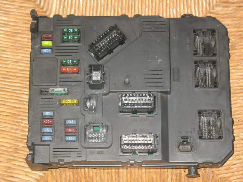 Body computer citroen peugeot bsi s118085400b 9661633380 F04 00