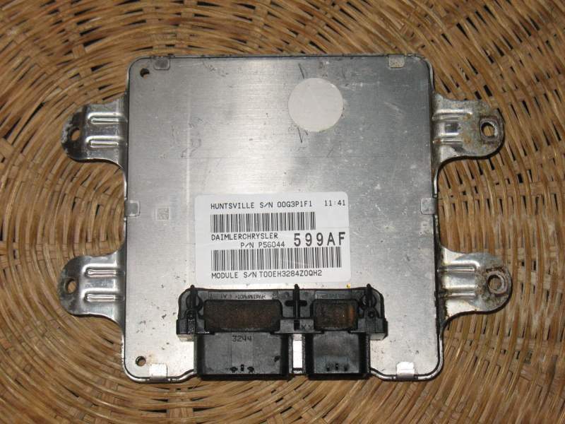 Ecu TOYOTA JEEP P/N P56044 S / N 00G3P1F1 : 599AF :