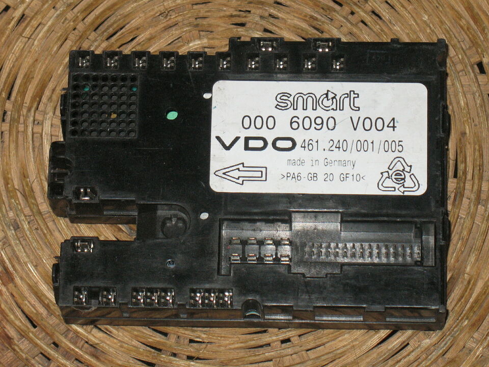 ECU SMART FORTWO 450 SAM 0006090V004 000 6090 V004
