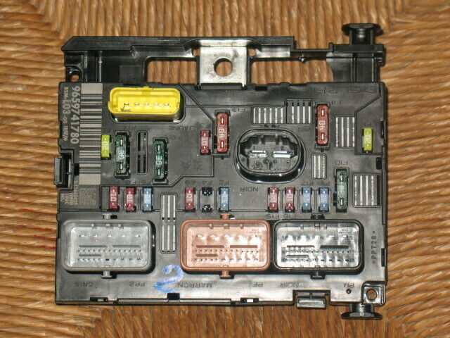 Ecu peugeot citroen porta fusibili 9659741780 bsm-l03-00