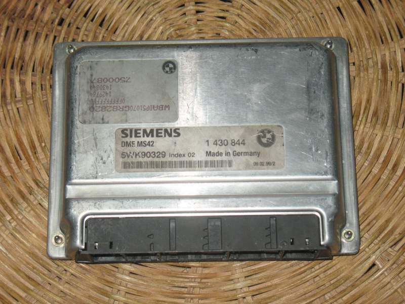 ECU BMW E39 E46 SIEMENS 5WK90329 INDEX 2 DME MS42 1430844