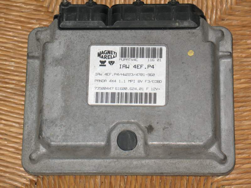 Ecu fiat panda 4x4 iaw 4ef.p4 hw223 73500447 61600.624.01 F12V