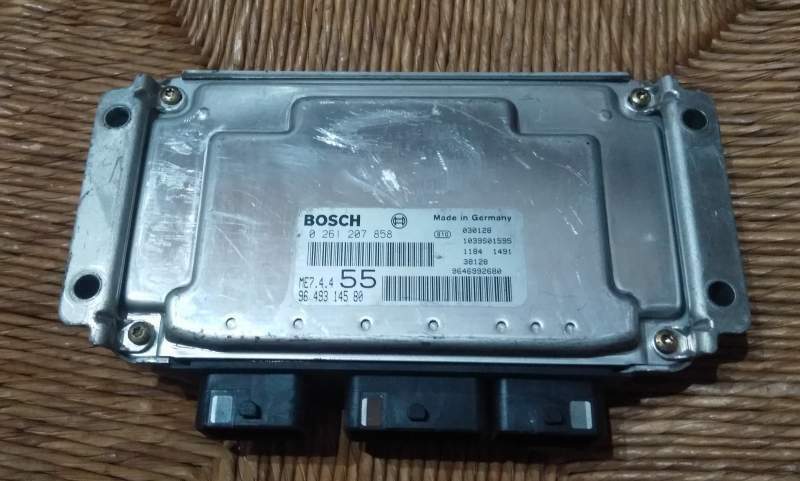 ECU PEUGEOT CITROEN C3 1.6 0261207858 9649314580 ME7.4.4 55