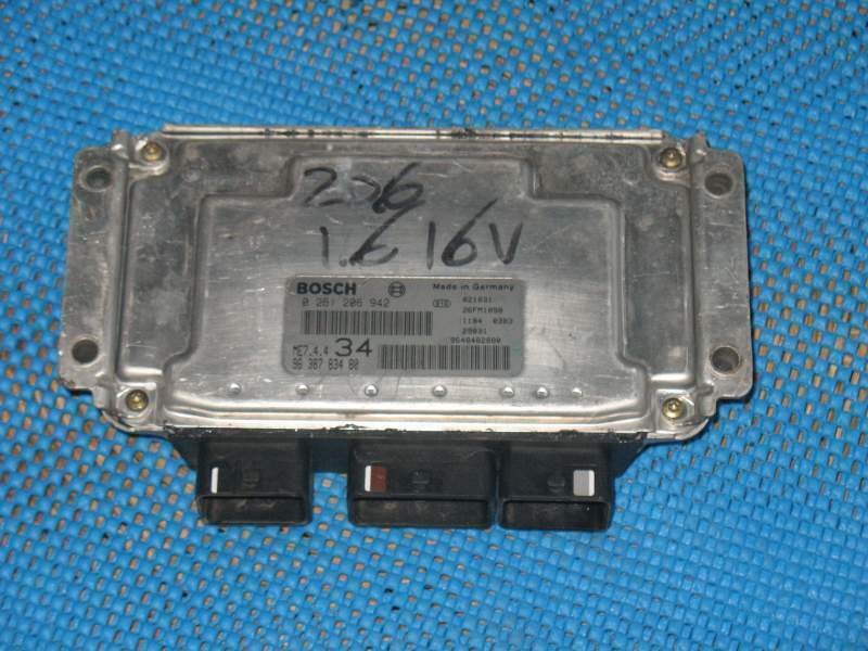 ECU PEUGEOUT 206 1.6 16V BOSCH 0261206942 ME7.4.4