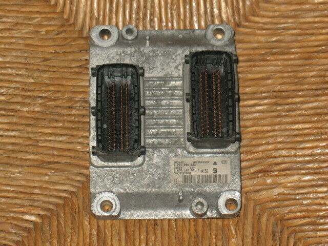 ECU FIAT Punto sporting 1.4 16V BOSCH 0261208033 ME7.3H4