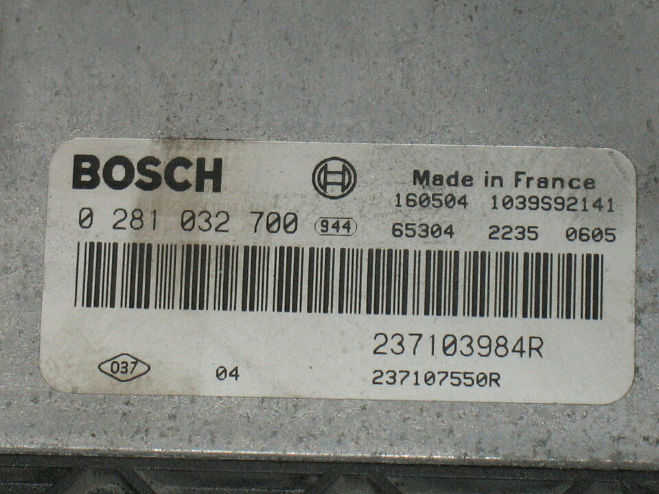 ECU RENAULT TRAFIC 0281032700 237103984R 237107550R EDC 17C42-3.52
