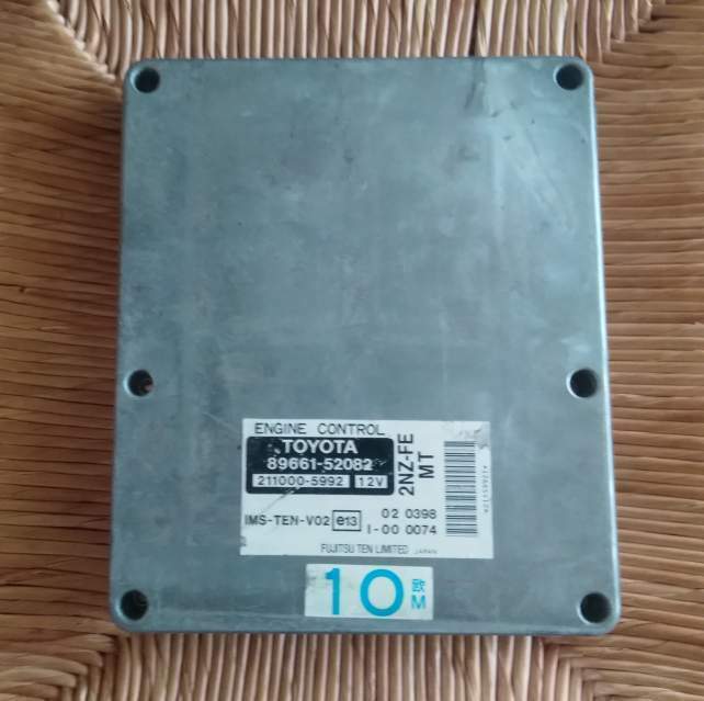 ECU CENTRALINA TOYOTA YARIS 1.0 , 1.3 8966152082 2110005992