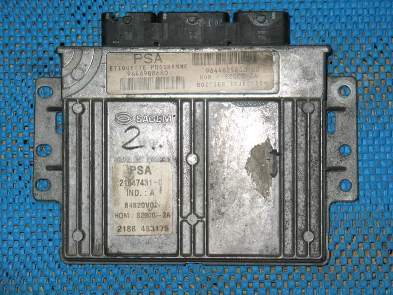 ECU PEUGEOT 206 1.4 9646988680 21647431-0 9644625680-00 S2000-2A