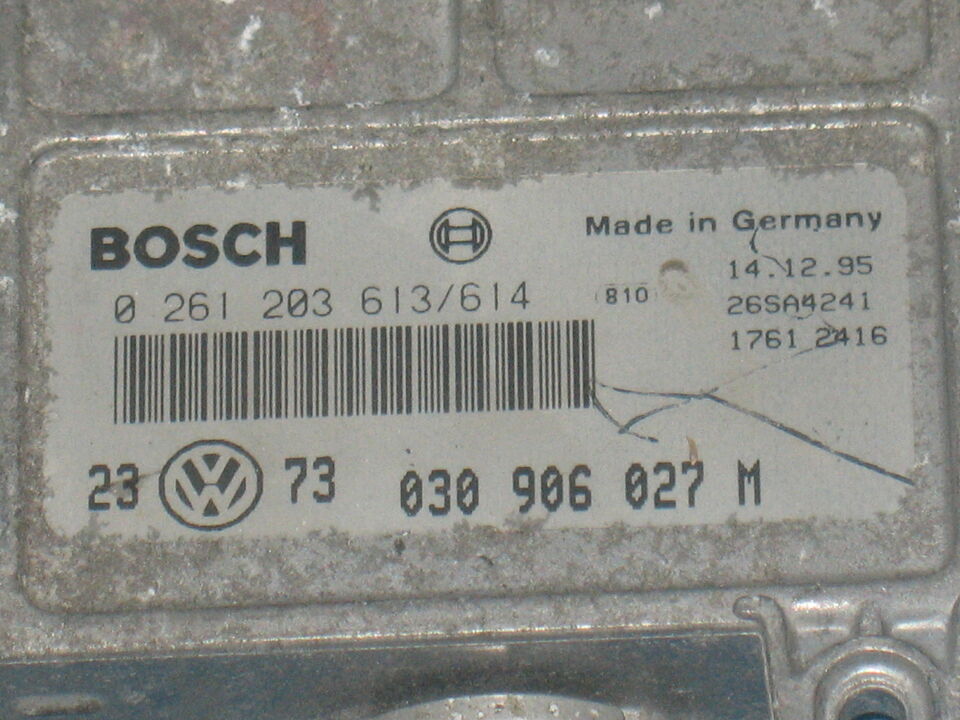 ECU CENTRALINA VW Golf 3 030906027M Bosch 0261203613/614