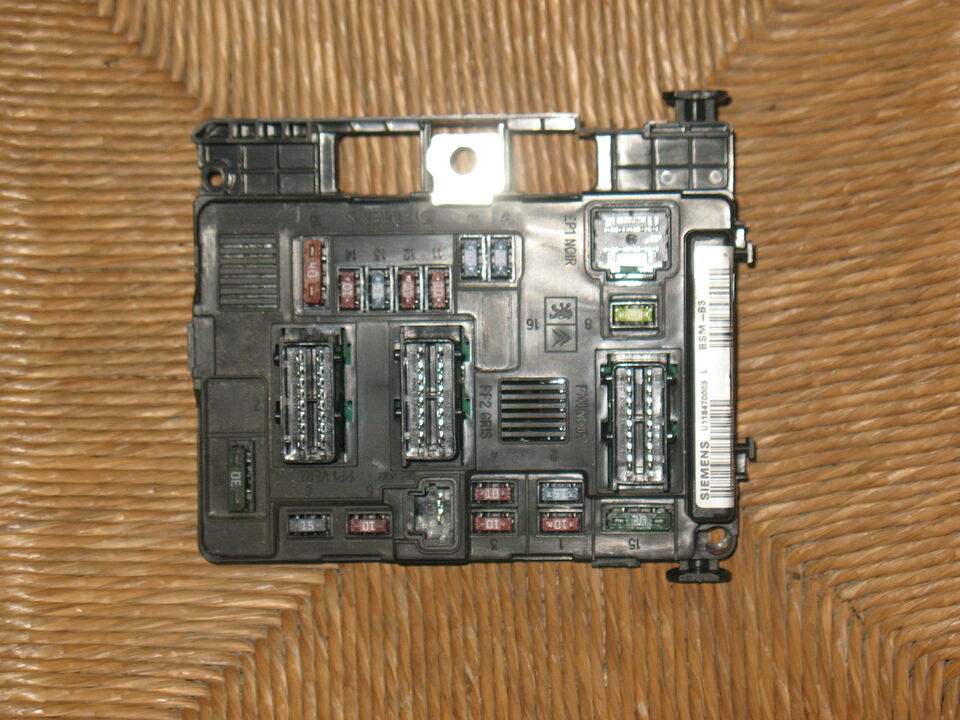 BODY FUSIBILI Citroen Xsara SIEMENS 9650618480 - 00 U118470003L