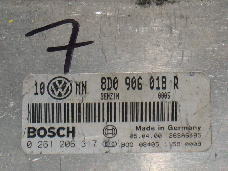 ECU VW PASSAT 1.8 8D0906018R 0261206317 ME7 5