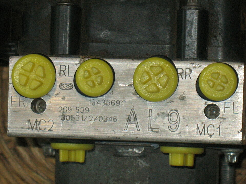 ABS OPEL MERIVA 13426850 0 265 242 277 0265242277 0265956075