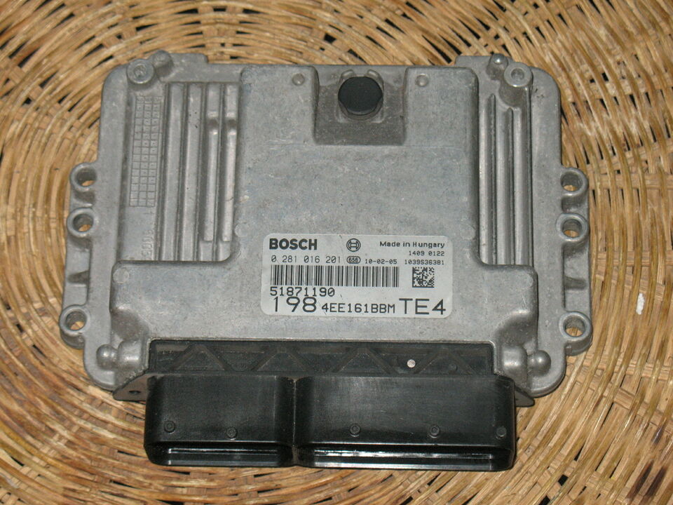 ECU CENTRALINA FIAT BRAVO 1.6 0281016201 51871190 Edc16c39
