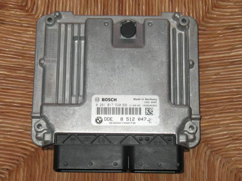 CENTRALINA MOTORE BMW 320 2.0 D BOSCH 0281017520 DDE8512047 EDC17C50