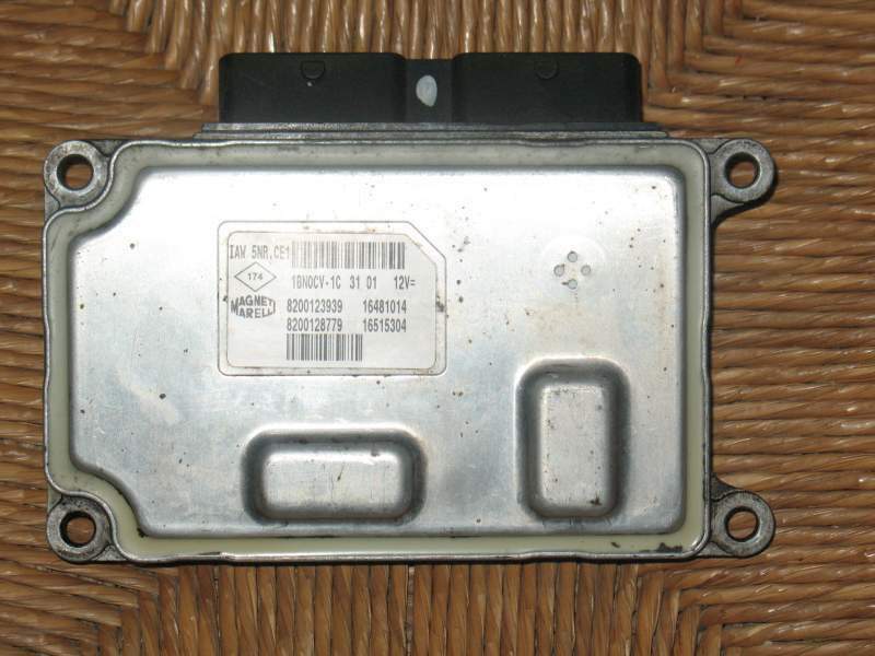 ECU RENAULT CLIO 1.2 B 2001 - IAW 5NR.CE1 - 8200123939