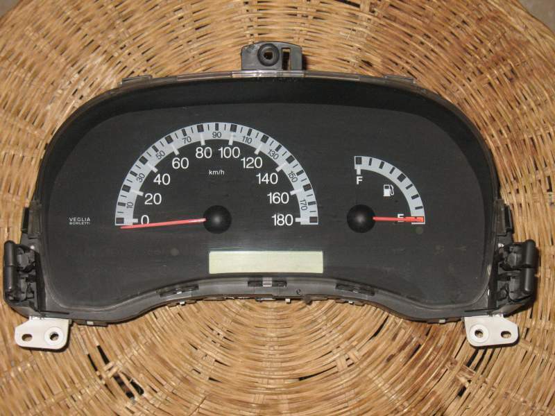 Tachimetro quadro strumenti fiat punto 6063099906 46753571 3