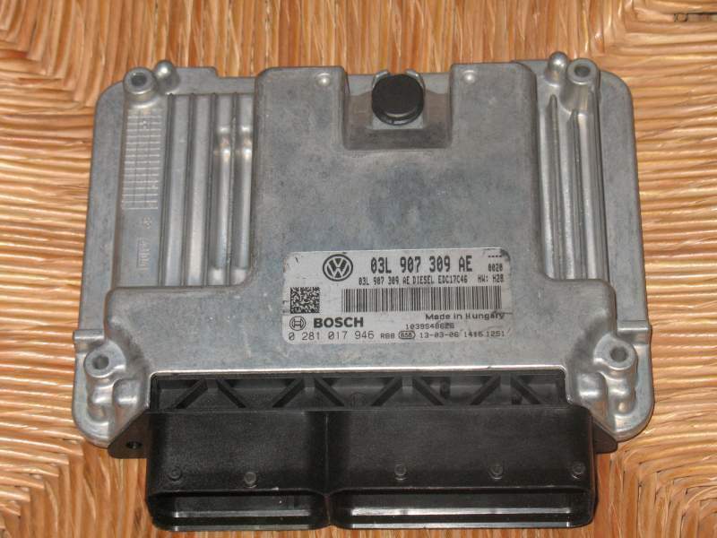 VW PASSAT BOSCH 0281017946 03L907309 AE EDC17C46 EDC 17C46-2.5