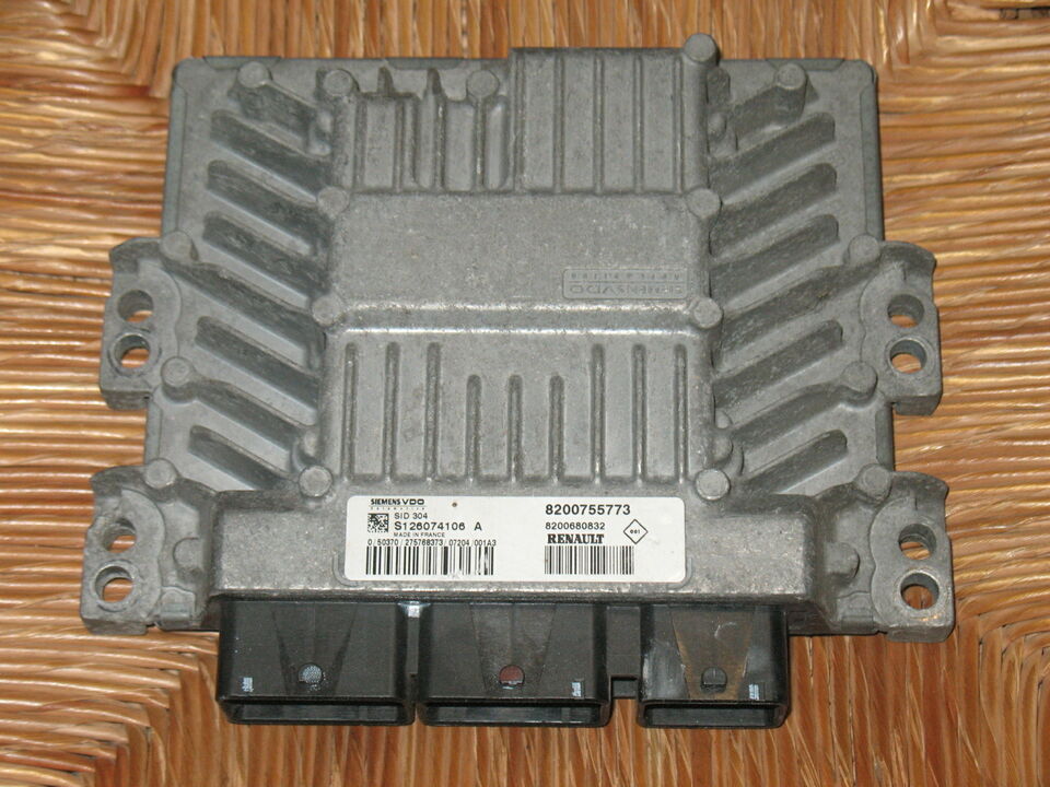Ecu Renault Megane S126074106A SID304 8200755773 8200680832