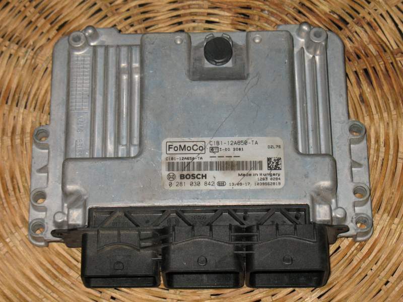 ECU FORD FİESTA C1B1-12A650-TA MK7 0281030842 EDC 17C10-5.21