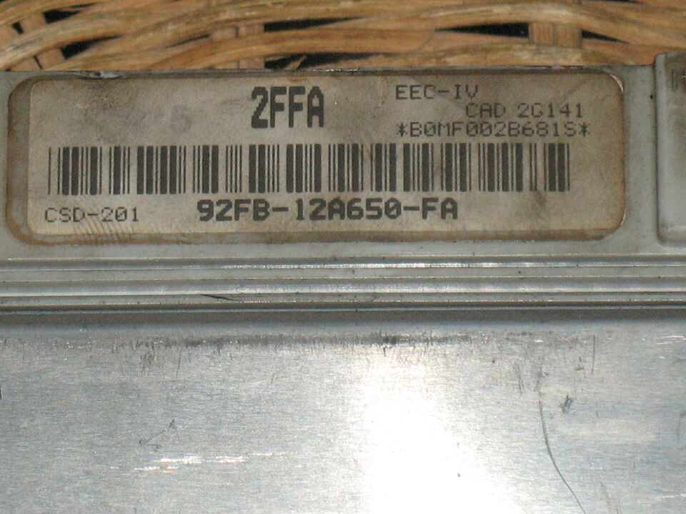 ECU FORD FIESTA 1.1 92FB-12A650-FA 92FB12A650FA 2FFA CSD-201