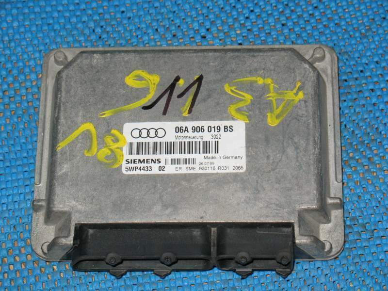 ECU AUDI A3 1.6 06A906019BS 5WP4433 02