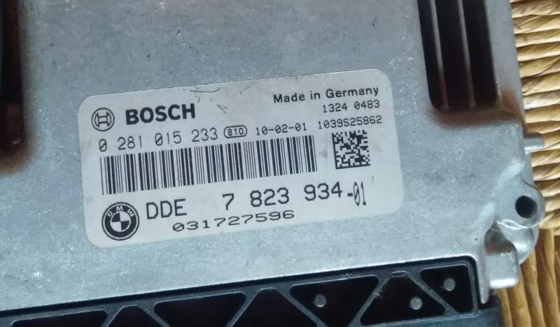 ECU CENTRALINA MINI COOPER BMW 1.6 D 0281015233 DDE 7823934-01