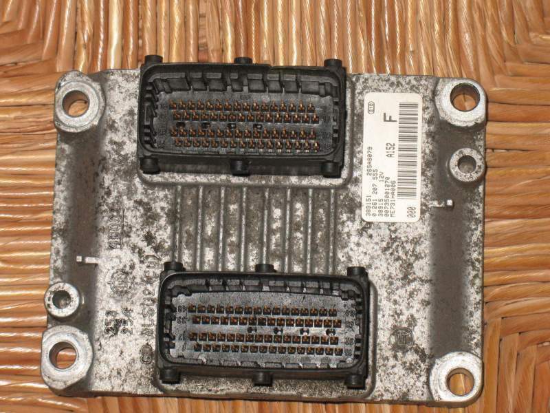 ECU ALFA ROMEO 156 1.8 BOSCH 0261207555, 00735001270