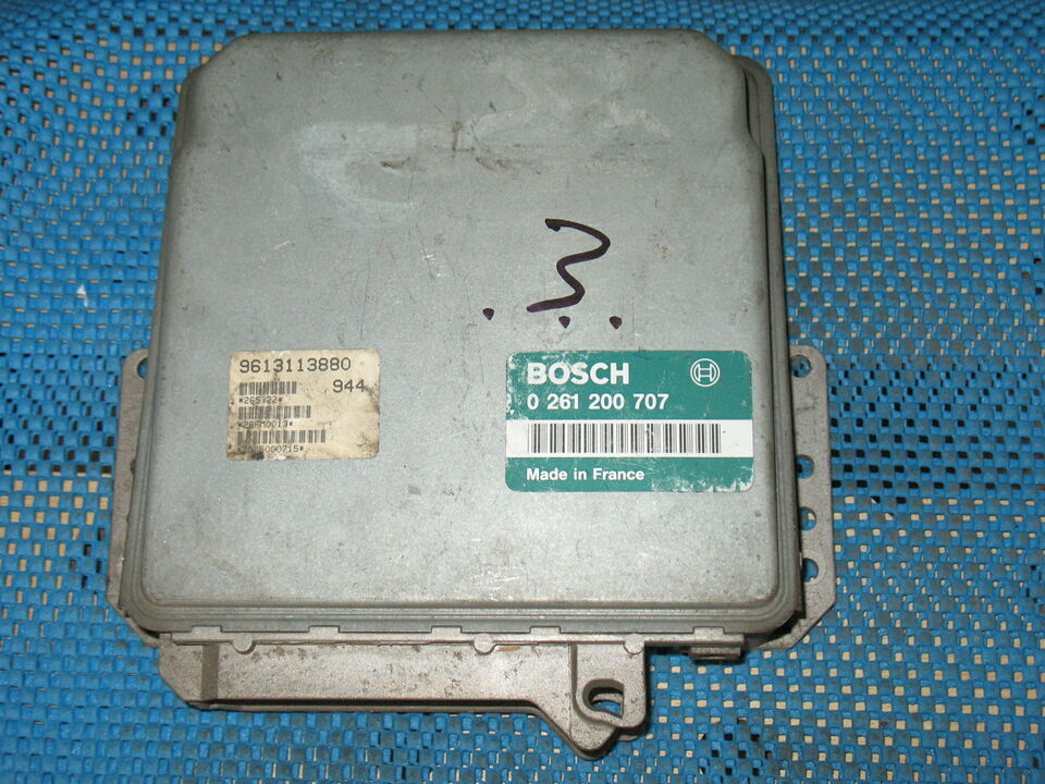 Engine Control Unit Bosch 0261200707 Peugeot Citroen 9613113880