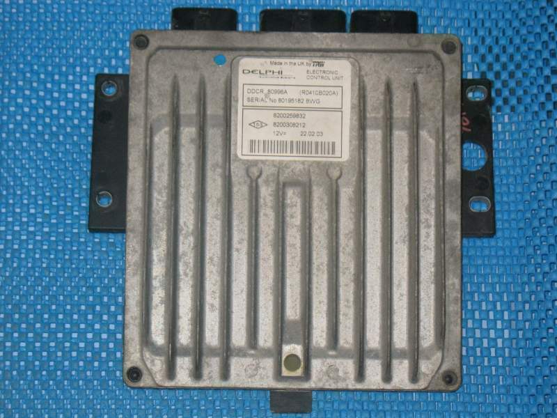 ECU RENAULT MEGANE 1.5DCI R0410B020A 8200259832 8200308212