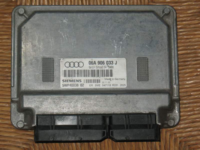 ECU AUDI A3 1.6 AVU 06A906033J 5WP40038 02 SIMOS3.3A 3488