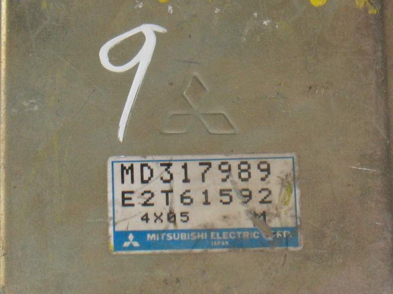 Ecu centralina mitsubishi space runner 1.8 md317989 e2t61592
