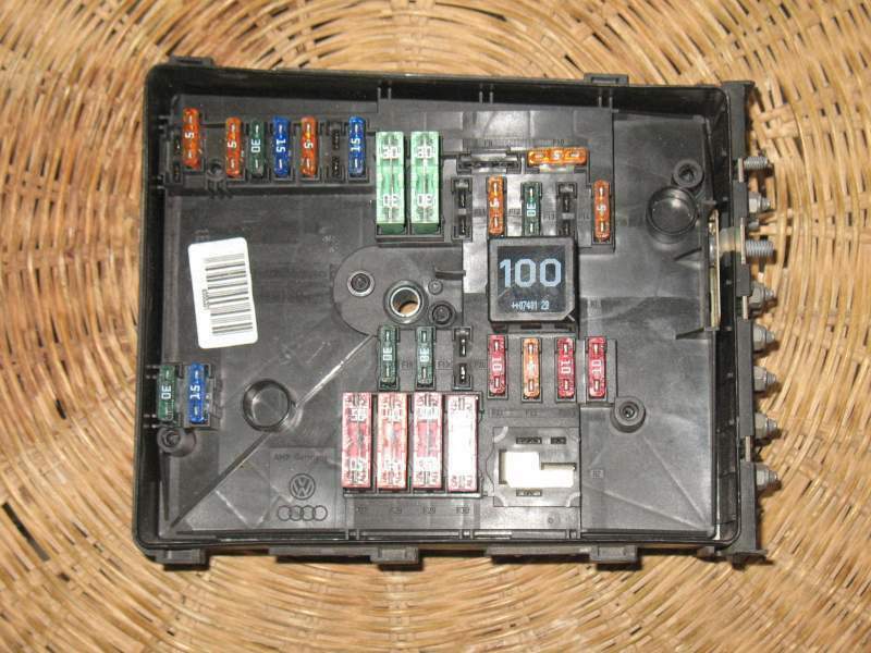 Vw passat 2007 1.9 tdi motore fuse box 3c0971249