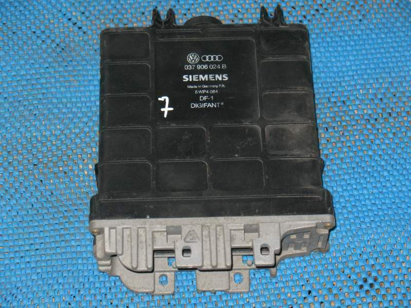 Ecu digifant vw golf gti 3 gti 2.0 0261200596 037906024b df1