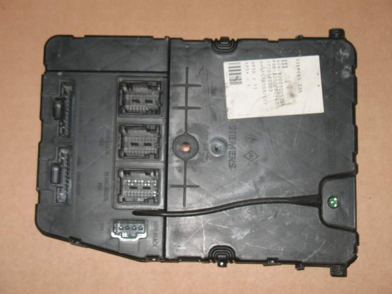 RENAULT MEGANE SPORT MK2 /02-06 UCH 8200305575, S118400200